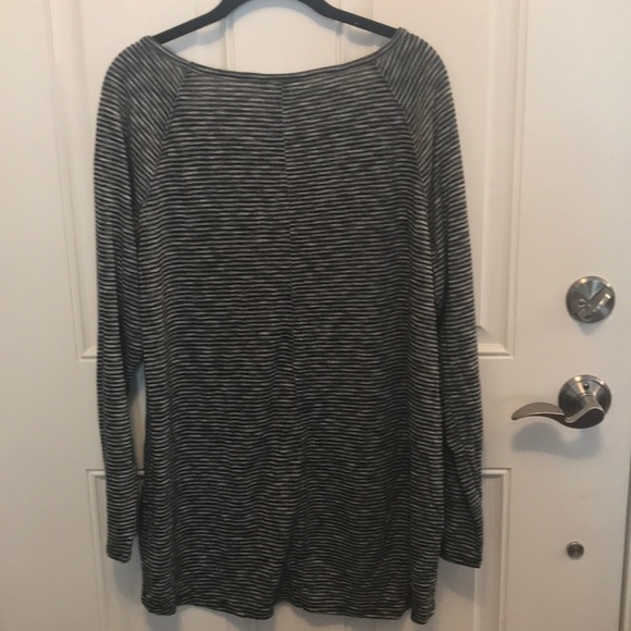 Motherhood Maternity Top - Picture 3 of 3